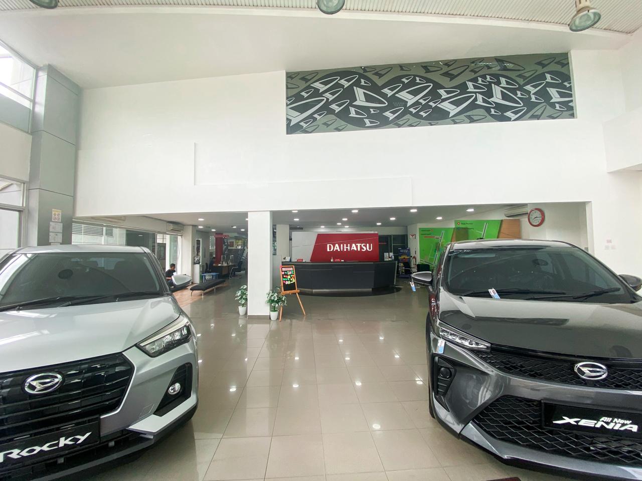 Showroom Daihatsu Palembang (1)