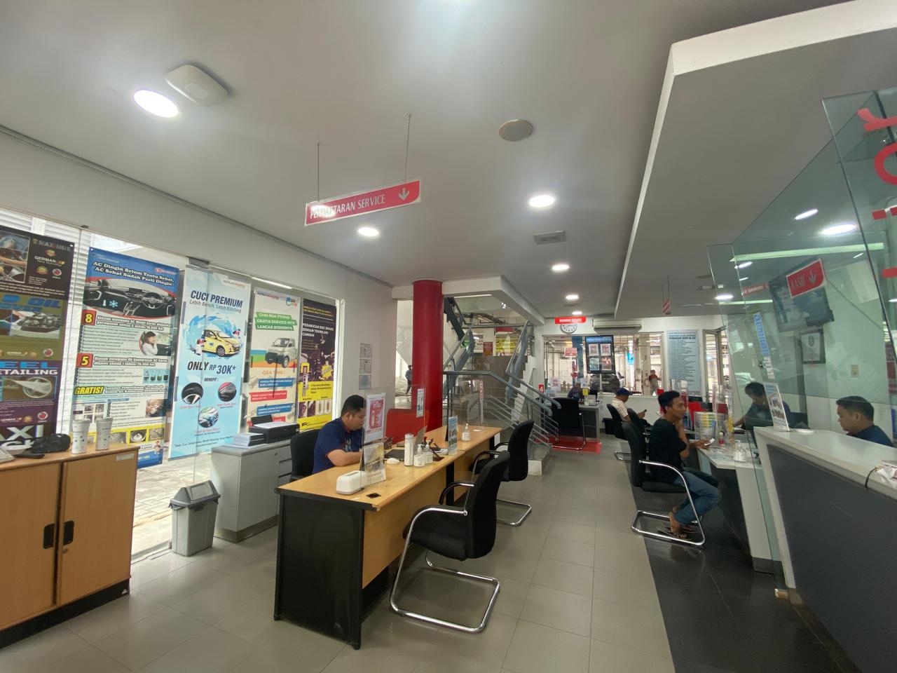 Showroom Daihatsu Palembang (5)